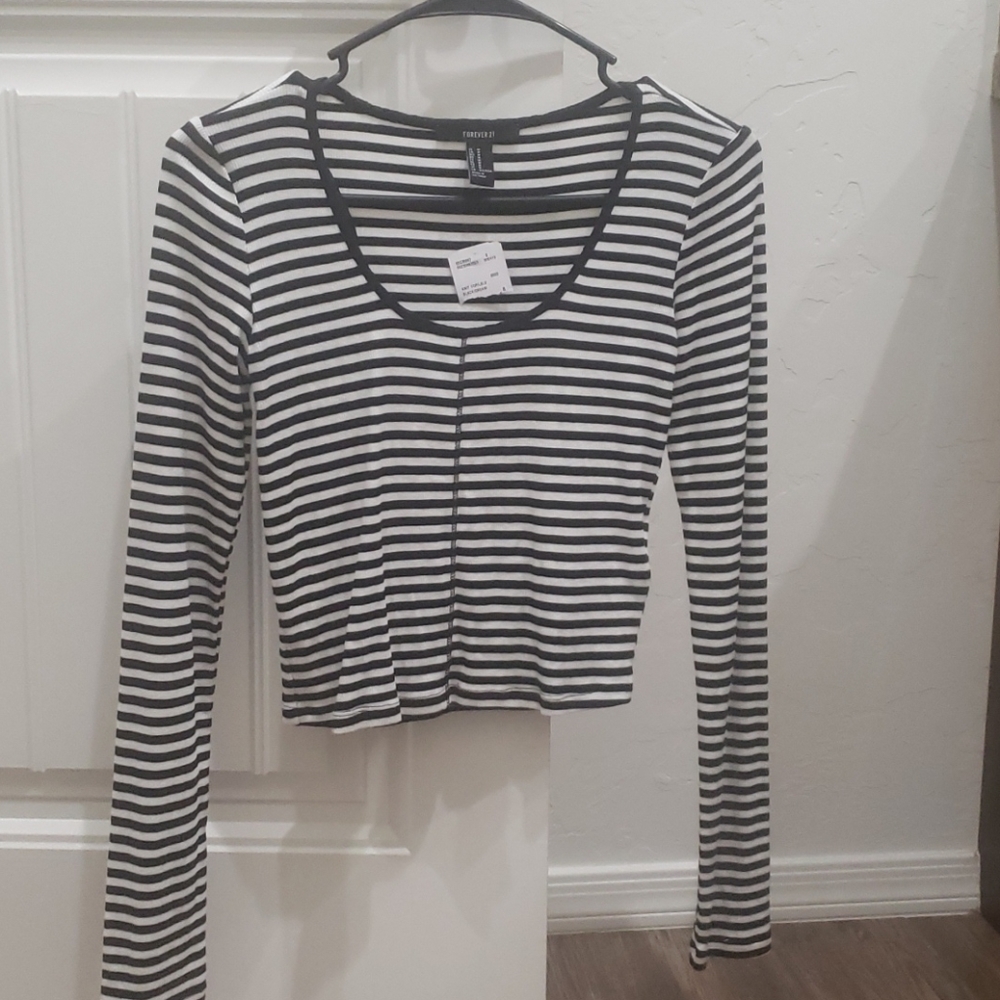 Forever 21 Long Sleeve Crop Top
